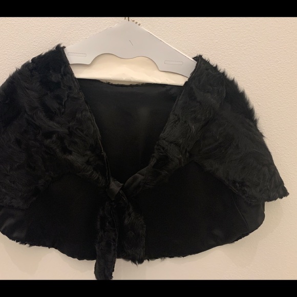Vintage black fur stole/shawl - Picture 2 of 2